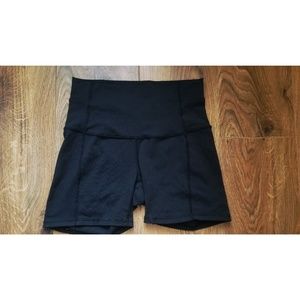 Lululemon compression shorts